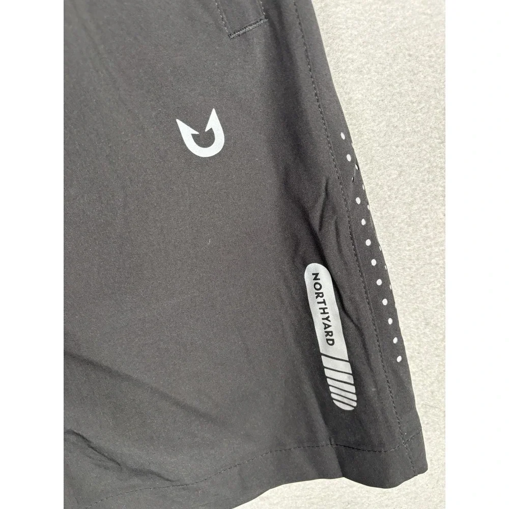 Northyard Shorts Mens Large Black Running Zip Pockets 8 Inseam Reflective Lined